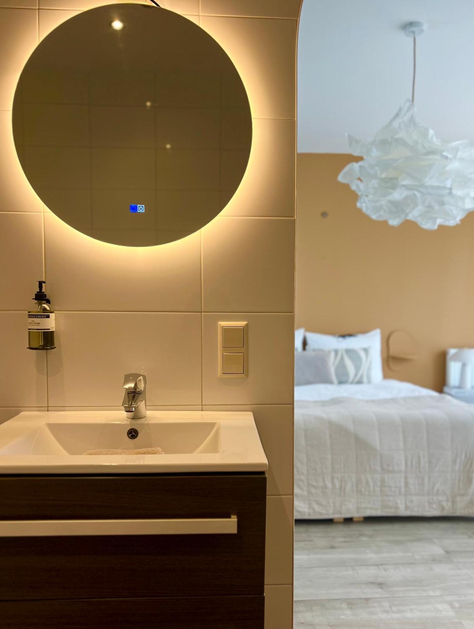Apartment Charming Get Away With Roof Terrace